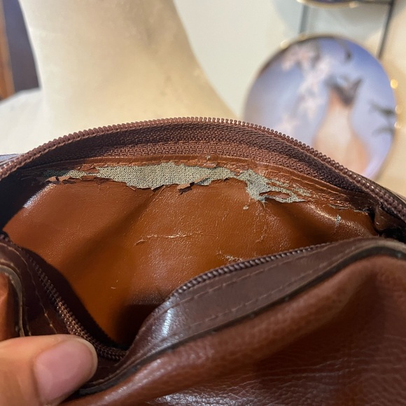 Vintage 90’s Liz Claiborne Crossbody Purse with matching Wallet - Picture 8 of 9